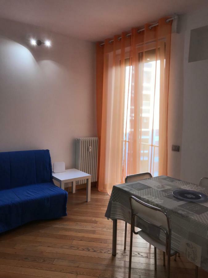 Orpheus Apartment เวโรนา ภายนอก รูปภาพ