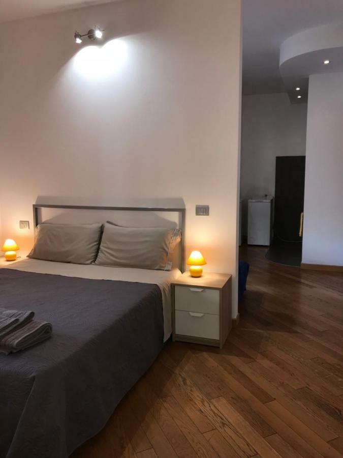 Orpheus Apartment เวโรนา ภายนอก รูปภาพ